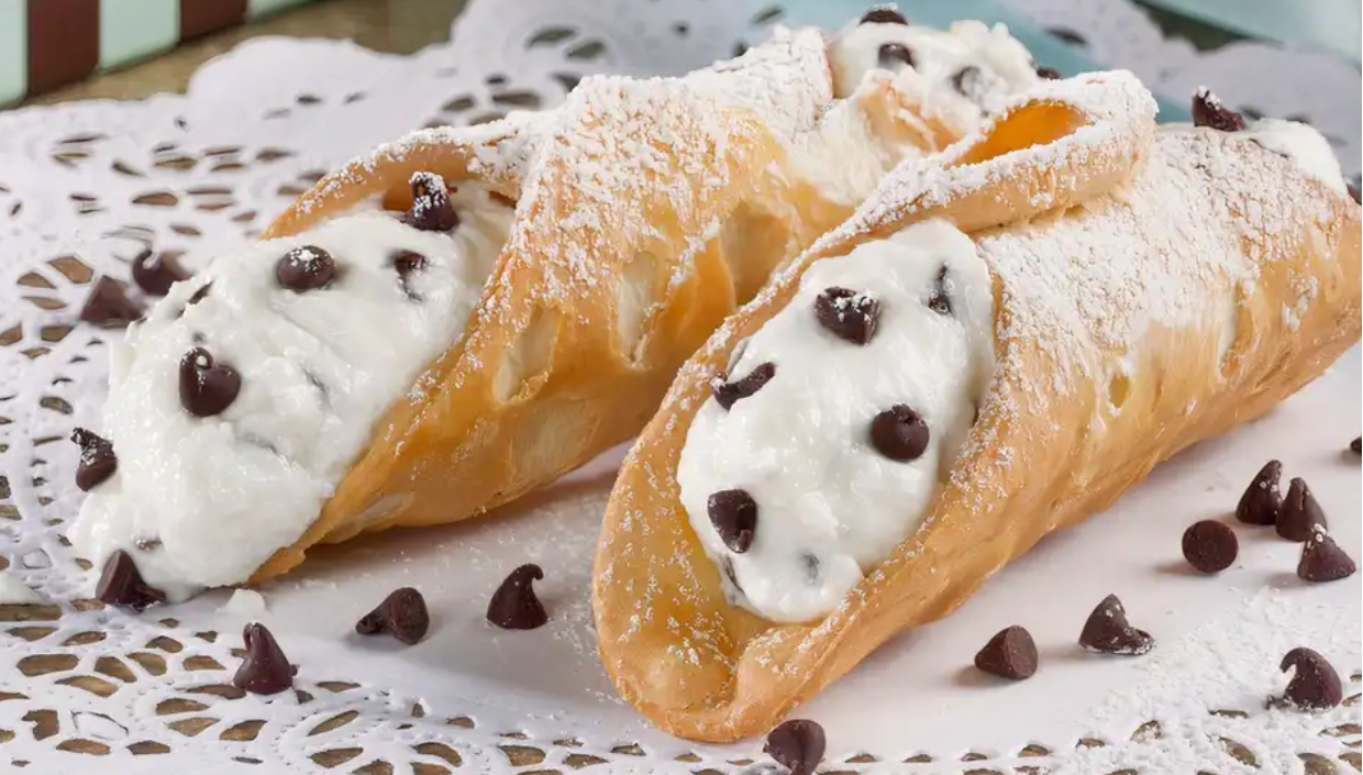 Cannoli (Small or Large)